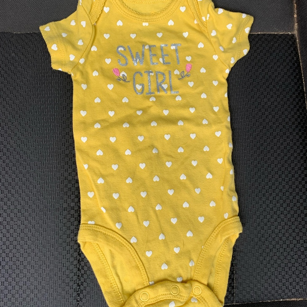 (3/$30) child of mine by Carter’s yellow& white polka dot short sleeve onesie - Picture 1 of 3